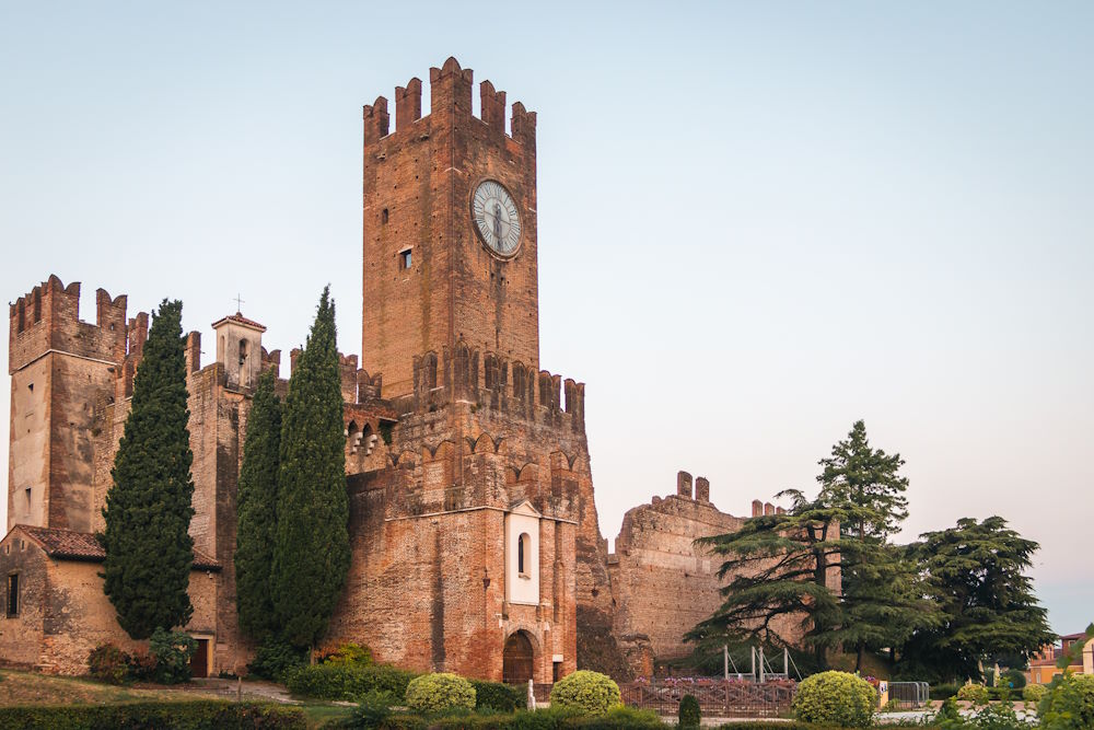 Città di Villafranca di Verona ed il suo castello